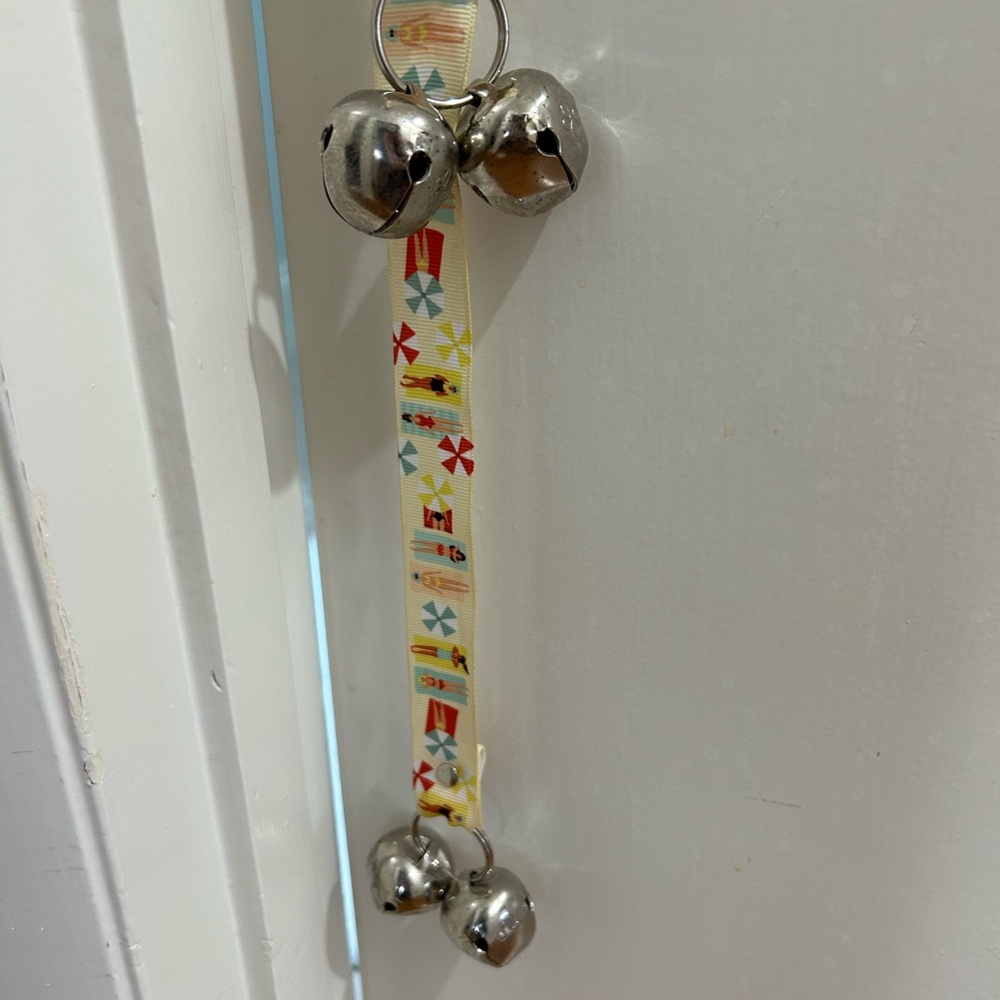 PoochieBells The Original Dog Training Potty Doorbell
